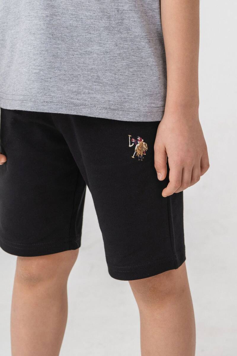U.S. Polo Assn. Erkek Çocuk Pamuklu Bisiklet Yaka Nakışlı Yazlık Regular Fit Gri Bermuda Takım US2470-C-V2 - 3