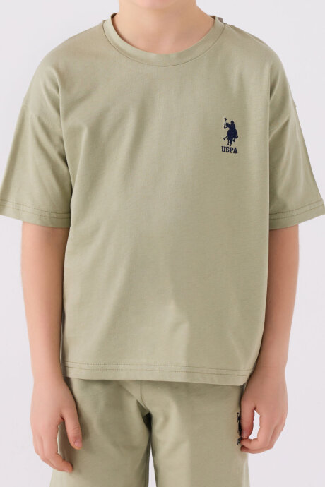 U.S. Polo Assn. Erkek Çocuk Bisiklet Yaka Sargı Nakışlı Yazlık Regular Fit Haki Bermuda Takım US1779-C-V13 - 4