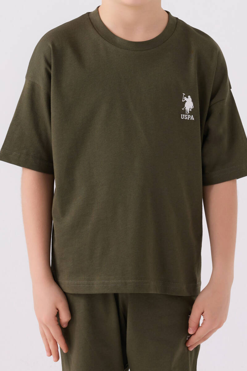 U.S. Polo Assn. Erkek Çocuk Pamuklu Bisiklet Yaka Sargı Nakışlı Yazlık Regular Fit Haki Bermuda Takım US1779-C-V15 - 4