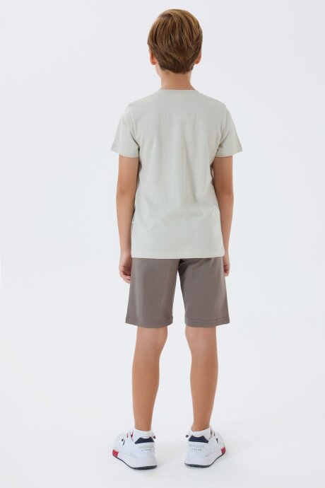 U.S. Polo Assn. Erkek Çocuk %100 Pamuk Bisiklet Yaka Nakışlı Yazlık Regular Fit Kahverengi Bermuda Takım US2429-C-V1 - 4
