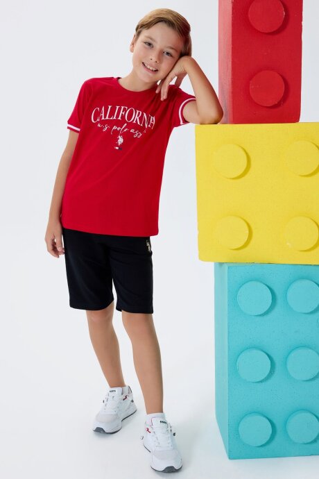 U.S. Polo Assn. Erkek Çocuk Bisiklet Yaka Nakışlı Yazlık Regular Fit Kırmızı Bermuda Takım US2426-C-V2