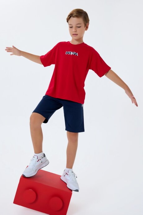 U.S. Polo Assn. Erkek Çocuk Bisiklet Yaka Nakışlı Yazlık Regular Fit Kırmızı Bermuda Takım US2402-C-V1 (1)