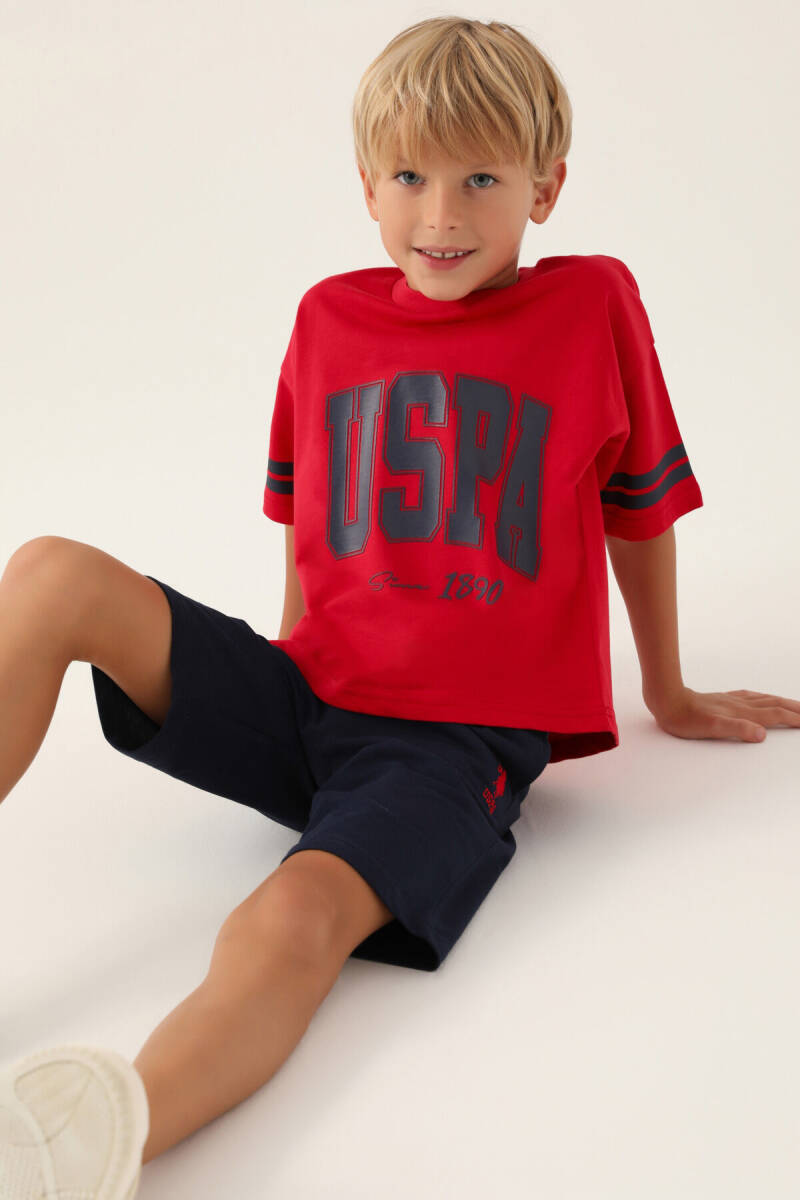 U.S. Polo Assn. Erkek Çocuk Pamuklu Bisiklet Yaka Pigment Baskılı Yazlık Regular Fit Kırmızı Bermuda Takım US1709-C-V4 - 2