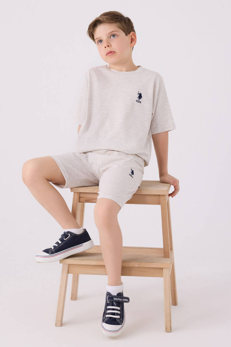 U.S. Polo Assn. Erkek Çocuk Bisiklet Yaka Sargı Nakışlı Yazlık Regular Fit Krem Bermuda Takım US1779-C-V28 - 3