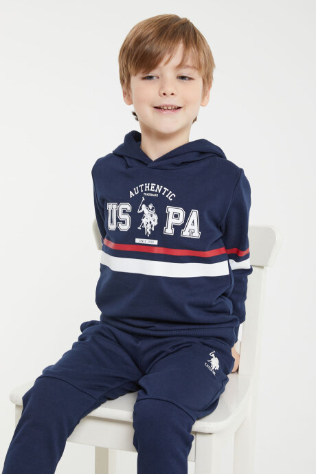 U.S. Polo Assn. Erkek Çocuk Pamuklu Kapüşonlu Empirme Baskılı Kışlık Regular Fit Lacivert Eşofman Takımı US1133-C-V1 (1)