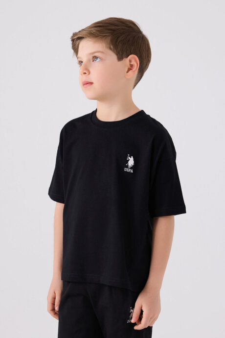U.S. Polo Assn. Erkek Çocuk Pamuklu Bisiklet Yaka Sargı Nakışlı Yazlık Regular Fit Siyah Bermuda Takım US1779-C-V24 (1)