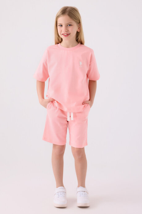 U.S. Polo Assn. Kız Çocuk Bisiklet Yaka Sargı Nakışlı Yazlık Regular Fit Pembe Bermuda Takım US1850-C-V14 