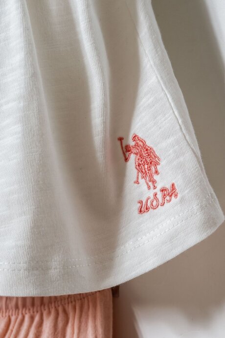 U.S. Polo Assn. Kız Bebek V Yaka Nakışlı Yazlık Regular Fit Pembe T-Shirt USB2979-C-V2 (1)