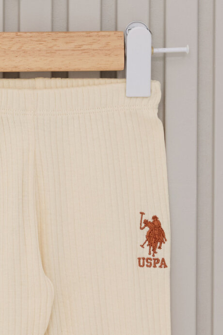 U.S. Polo Assn. Kız Bebek Pamuklu Bisiklet Yaka Pigment Baskılı Kışlık Regular Fit Krem Bebek Takımı USB2108-C-V1 - 3