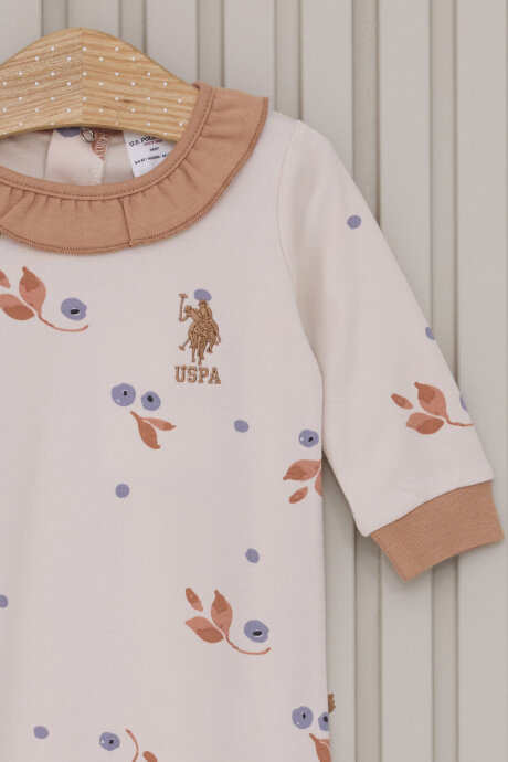 U.S. Polo Assn. Kız Bebek Pamuklu Bebe Yaka Pigment Baskılı Kışlık Regular Fit Krem Tulum USB2116-C-V1 (1)