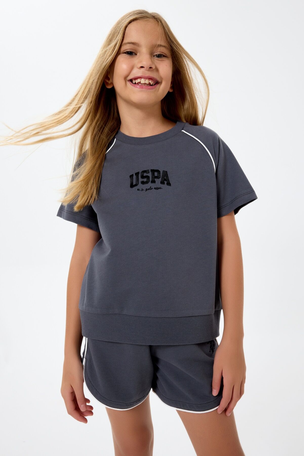 U.S. Polo Assn. Kız Çocuk Antrasit Şort Takım