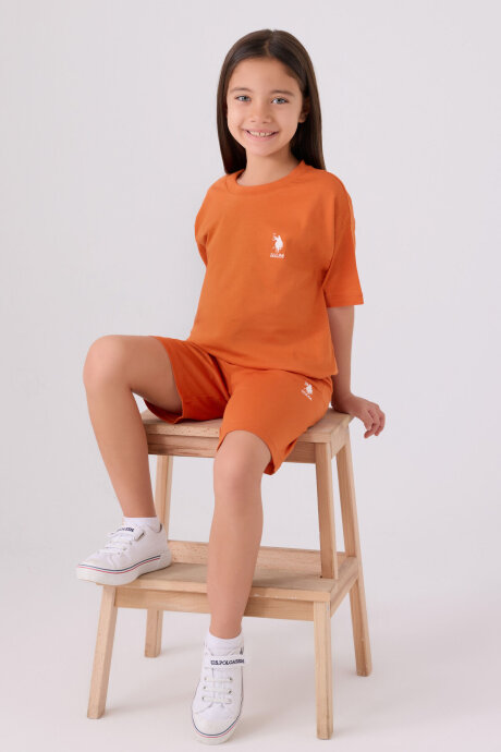 U.S. Polo Assn. Kız Çocuk Bisiklet Yaka Sargı Nakışlı Yazlık Regular Fit Turuncu Bermuda Takım US1848-C-V56 - 3