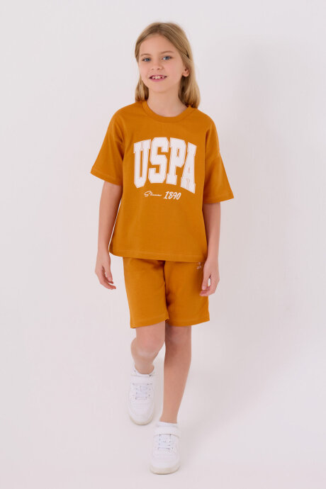 U.S. Polo Assn. Kız Çocuk Pamuklu Bisiklet Yaka Pigment Baskılı Yazlık Regular Fit Sarı Bermuda Takım US1849-C-V3