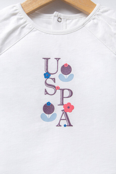 U.S. Polo Assn. Kız Bebek Pamuklu Bisiklet Yaka Pigment Baskılı Yazlık Regular Fit Beyaz Bebek Takımı USB2410-C-V1 (1)